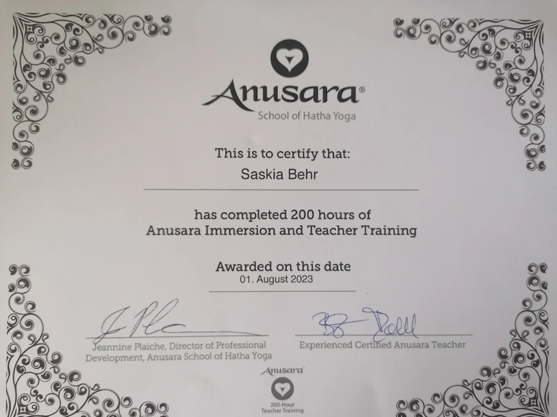 Zertifikat Yogalehrerin Saskia 500h AYA